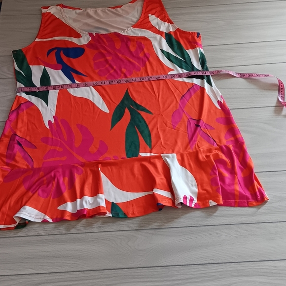 Women Fashion Graphic Printed Plus Size Ruffled Dress - Picture 5 of 11